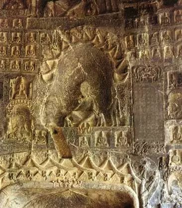 仏龕の右側に刻された牛橛造像記